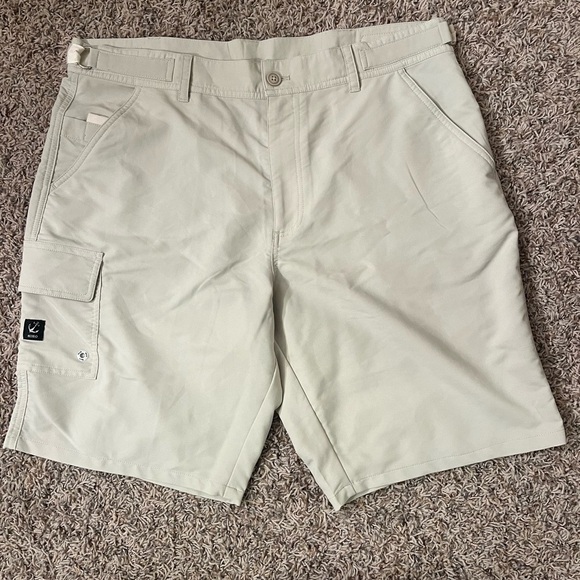 HIHO Regatta Tan All Weather Tech Shorts Sz XL - Picture 10 of 10